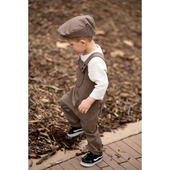 Wolfie overall-Chocolate Corduroy size 3 Toddler - Picture 2 of 3